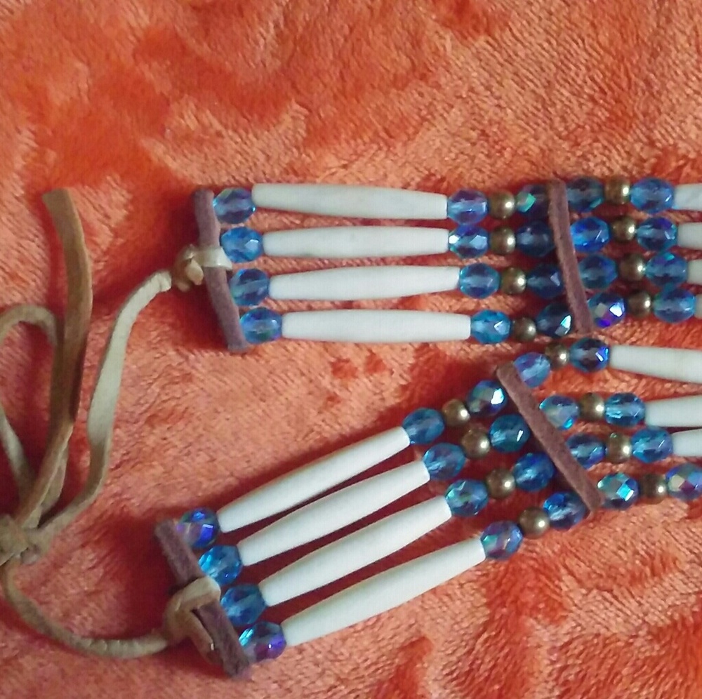 Indian choker